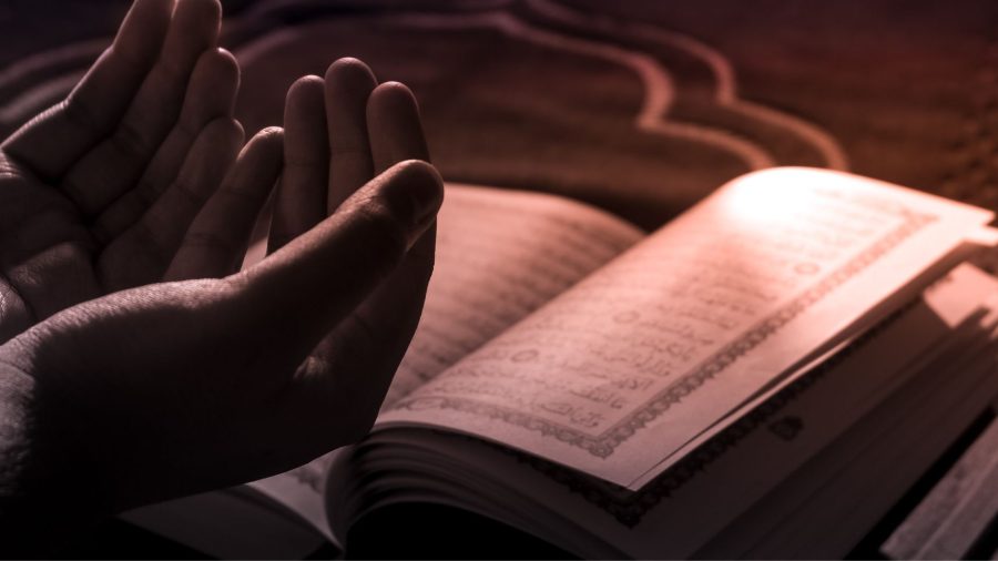 Read more about the article Doa Ini Rutin Dibaca Rasulullah di Malam Jum’at, Yuk Amalkan