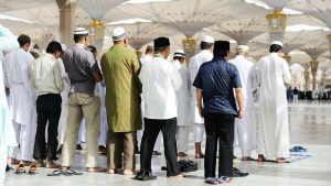 keutamaan shalat berjamaah di masjid